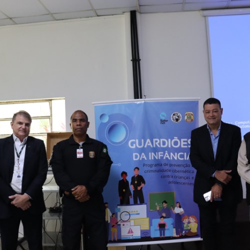 Polícia Federal ministra palestra sobre prevenção ao crime cibernético contra crianças e adolescentes na INB em Resende